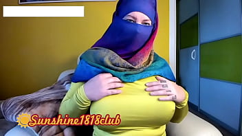 Curvy Middle Eastern Beauty In Hijab Reveals Her Ample Chest On Cam, November 2nd