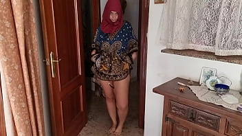 A Lone White Man’s Forbidden Hijab Fantasy