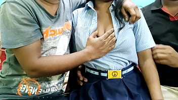 दो जवान लड़कों ने कॉलेज की लड़की को जबरदस्ती चोदा, उसकी चीखें और कराहने की आवाज़ साफ सुनाई दे रही थी