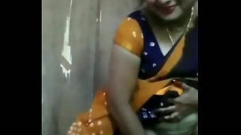 Sizzling Desi Bhabhi With Curves That Drive You Wild