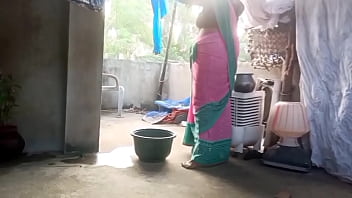 Sizzling Indian Aunty’s Unforgettable Porn Spectacle