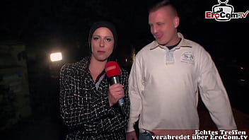 Skandalöses Straßen-casting: Geile Milf Verführt Wildfremden Kerl Zu Schamlosem Public Sex-abenteuer