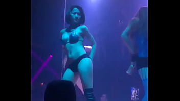 Sultry Beats And Steamy Nights: The Hottest Vietnamese Cafe Dj Experience