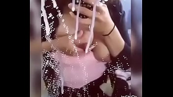 Juicy Desi Aunty’s Milk-filled Melons