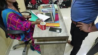 Sizzling Indian Boss Lady Ravaged By Her Office Boy In Hindi