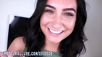 Sidney Alexis And Scarlett Mae’s Sloppy, Spit-drenched Double Blowjob