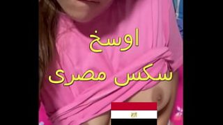 شرموطة المطرية الفاجرة بتعري على البلكونة وتتناك من جارها نيك عنيف