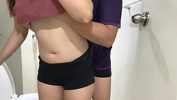 My Neighbor’s Thick Cock Stretching My Tight Pussy – Leaked Pinay Sex Tape