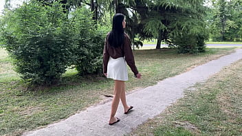 Casual Encounter: Al Fresco Oral And Open-air Intimacy