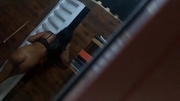 Novinha Safada Pelada Recebendo O Motoboy Com Tesão: Segue No Insta @annebruna22