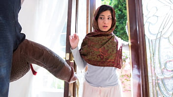 Naughty Neighbor Gives The Hijabi Girl A Very Personal Welcome To The Block