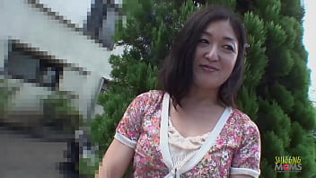 Tiny-dicked Stud Plows A Ravenous, Dripping-wet Asian Milf