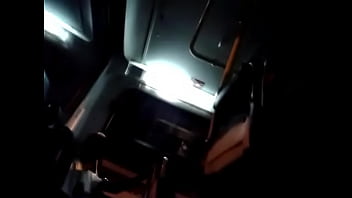 A Primeira Vez Que Me Comi No ônibus Lotado (3/3)