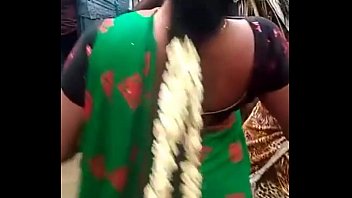 Sultry Andhra Babe Gets Wild In Public Roadside Romance
