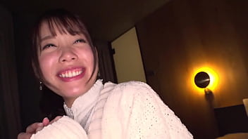 鍛え上げた手技でカチカチに固まったチ○ポを弄られ、アイドル志望の女がプロデューサーに生中出し3発ヌキ尽くされる芸能界の裏事情