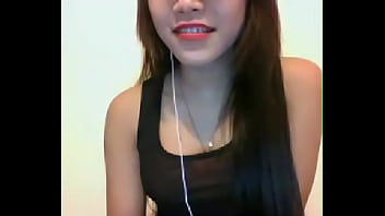 Indonesian Camfrog Side Chick’s Steamy Live Show