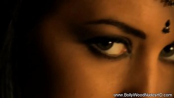 Sultry Brunette Vixen Is Irresistibly Hot
