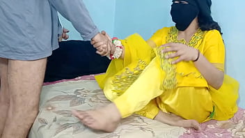 Desi Bhabhi In Yellow Dress Gets Pounded Hard In Cowgirl And Reverse Cowgirl With Raw Bareback Action