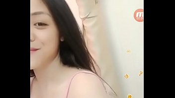 Accidental Nip Flash From A Vietnamese Bigo Live Babe