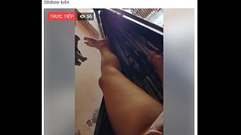 Nicole Lê: The Hottest Fb Sensation From Vietnam