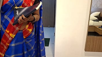 Temptress In A Sari: A Married Tamil Salesgirl’s Steamy Desi Encounter