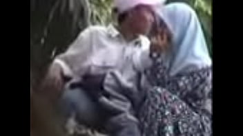 Unveiling The Forbidden: A Hijabi’s Secret Handjob In Malaysia