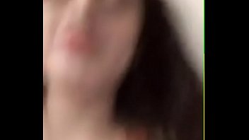 Hot Vietnamese Teen Shows Off Her Sexy Body On Bigo Live