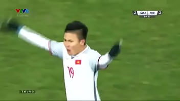 Vietnam’s Football God: The Sexy Soccer Sensation