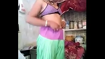 Spicy Desi Bhabi