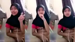 Naughty Little Sister Video Call With Her Man