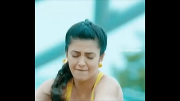 Tamil Starlet’s Tantalizing Tits