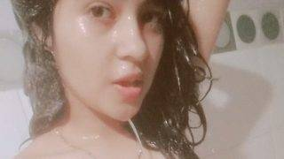 Dripping Desi Babe’s Steamy Bathroom Nude Selfie Exposed