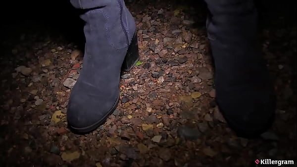 Kneeling For Strangers: Alexa Vice’s Wild Outdoor Dogging Tour Unleashes Raw Desire