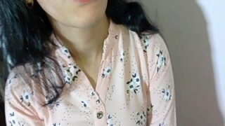 Desperate Housewife Gets A Steamy Session From Her Landlord