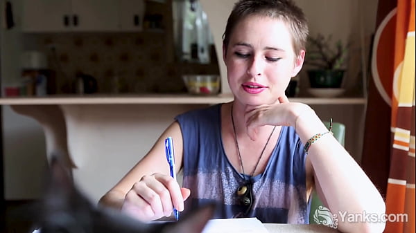 Olive Glass Gets Filthy: Spilling On Fetishes And Cumming Hard With Her Hitachi