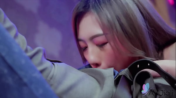 Lin Siyu’s Deep Throat And Rough Fucking