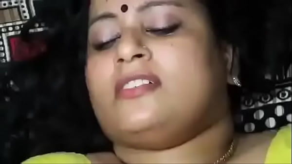 Plain Chennai Auntie Gets Wild With The Uncle Next Door