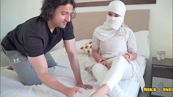 Massive Tits Muslim Whore Takes Rough Desi Cock