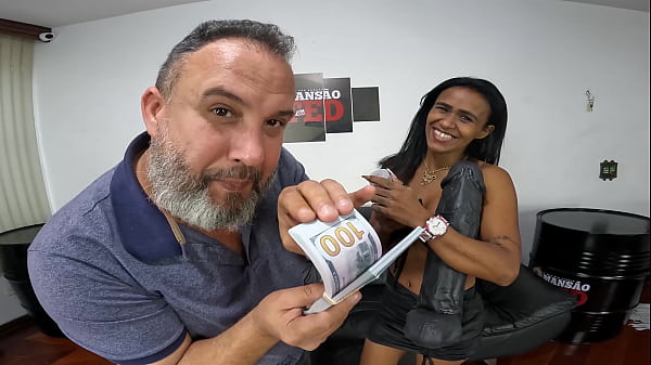 A Milf From India Takes On The $10,000 Challenge To Shove Tikinho Up Her Ass
