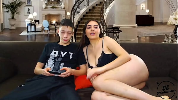 Colombian Chick Gets Nailed By College Dude