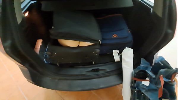 Cheating Wife Sneaks Off On Vacation For A Secret Anal Creampie From Her Husband’s Best Friend