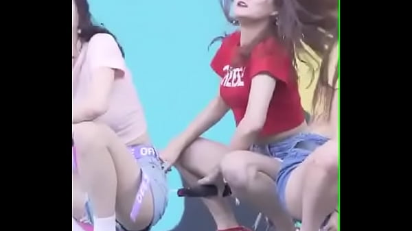 Seung Ha’s Seductive Moves: A Sizzling Fancam Experience