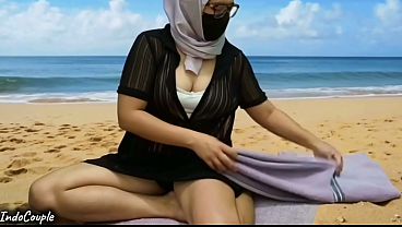 Unveiled Temptation: A Hijabi’s Risky Beach Encounter With A Stranger