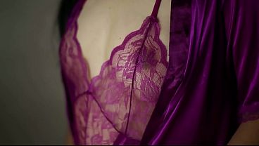 Siap-siap Pake Baju Dinas, Hot Body Siap Digenjot Di Jalan