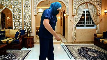 Muslim Hijab-wearing Indonesian Maid Told To Suck Boss’s Dick And Swallow His Load