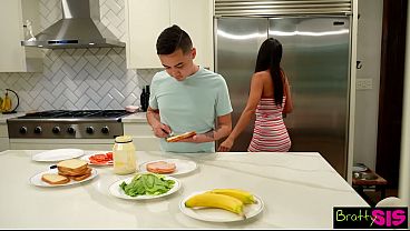 Sassy Isa Bella Gags On Stepbro’s Cock Before Begging For A Facial In Rough Doggy