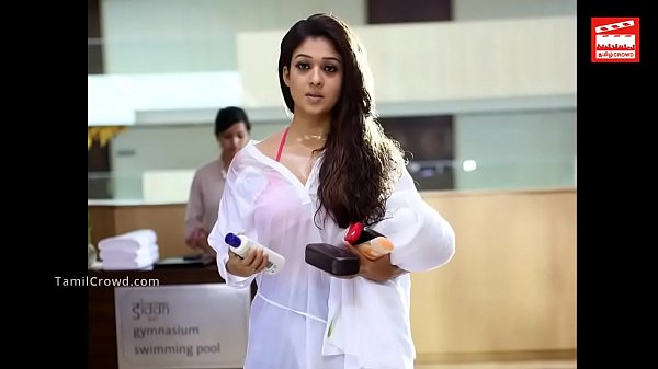 தமிழ் நடிகைகள் ப்ராவை வெளிக்காட்டும் ஆடைகளில்
