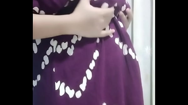 Bu Guru Hijab Pamer Memek Di Depan Kelas.